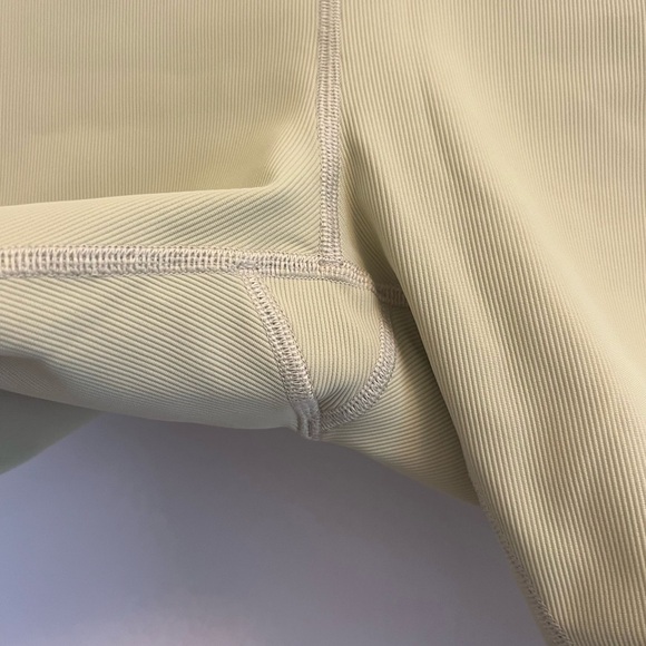 Lululemon Ribbed Contoured High-Rise Spandex Shorts 8" - Dew Green - Picture 5 of 11